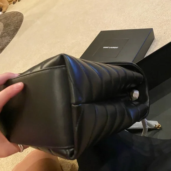 Brand New Authentic Medium Saint Laurent LouLou - Picture 7 of 10